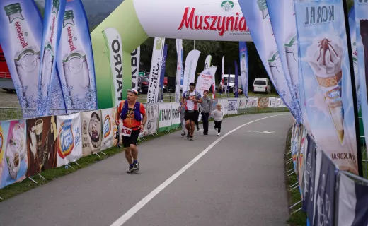 Jest zwycięzca Biegu 7 Dolin na 100 km! Dotarł do mety ze świetnym czasem [WIDEO] - 86